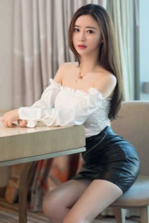 揉她的胸吃奶摸她的下面视频_DVD高清迅雷在线观看
